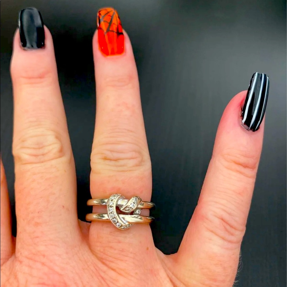 Sterling silver diamond heart ring